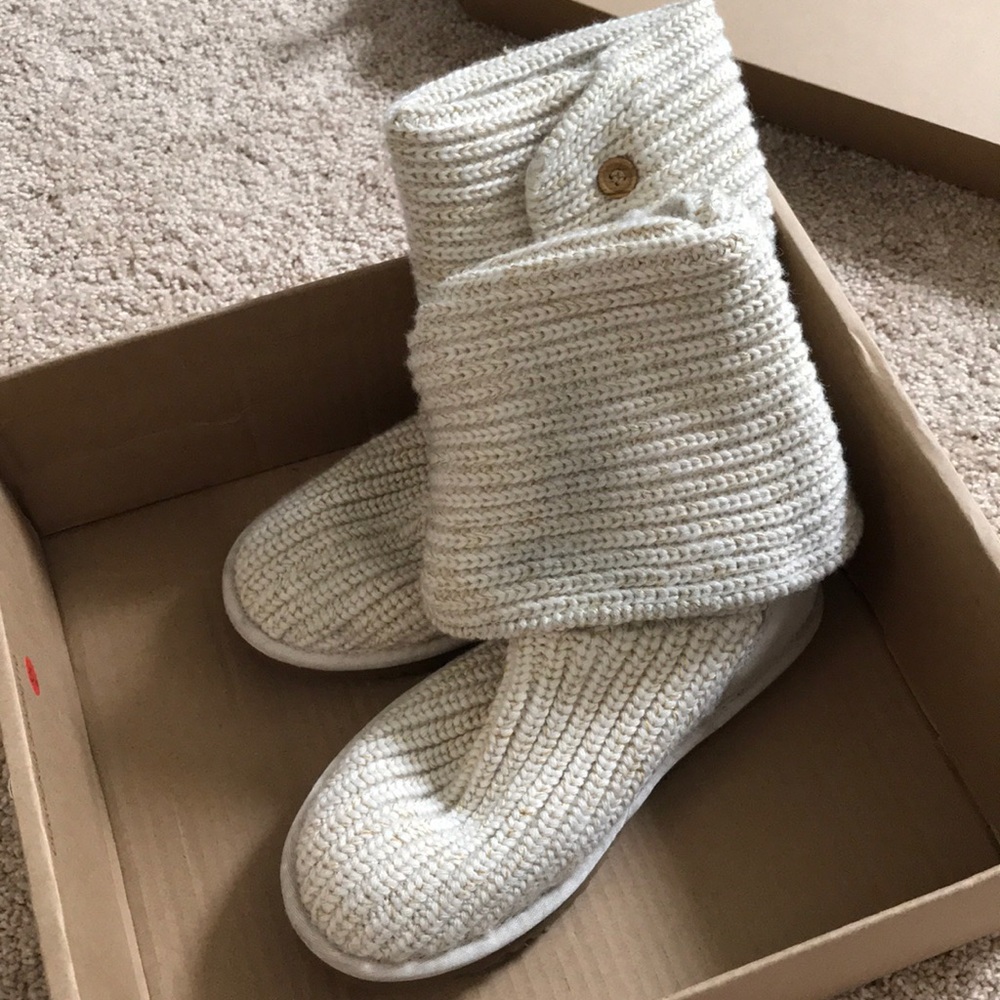 Comfy winter Ugg boots 6 - Picture 4 of 8